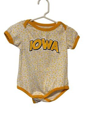 Pro Edge Girls Infant Baby Size 12 months White Gold Iowa Hawkeyes Bodysuit 1 pi